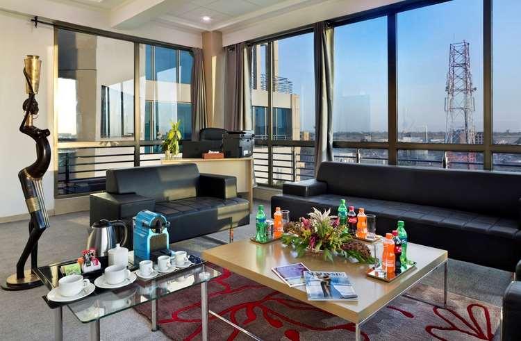 Bravia Hotel 와가두구 레스토랑 사진