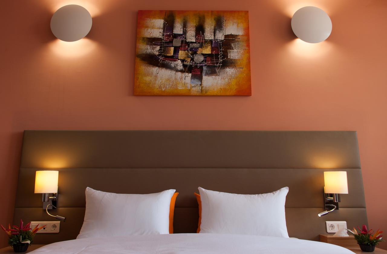 Bravia Hotel 와가두구 외부 사진